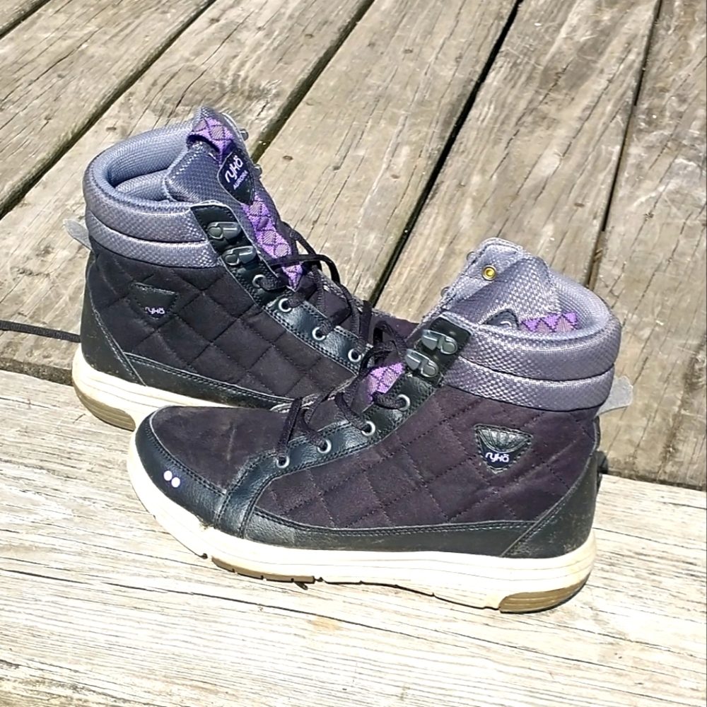 Women's sneakers